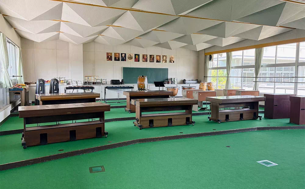 長南東小学校スタジオ 本校舎棟2階 音楽室