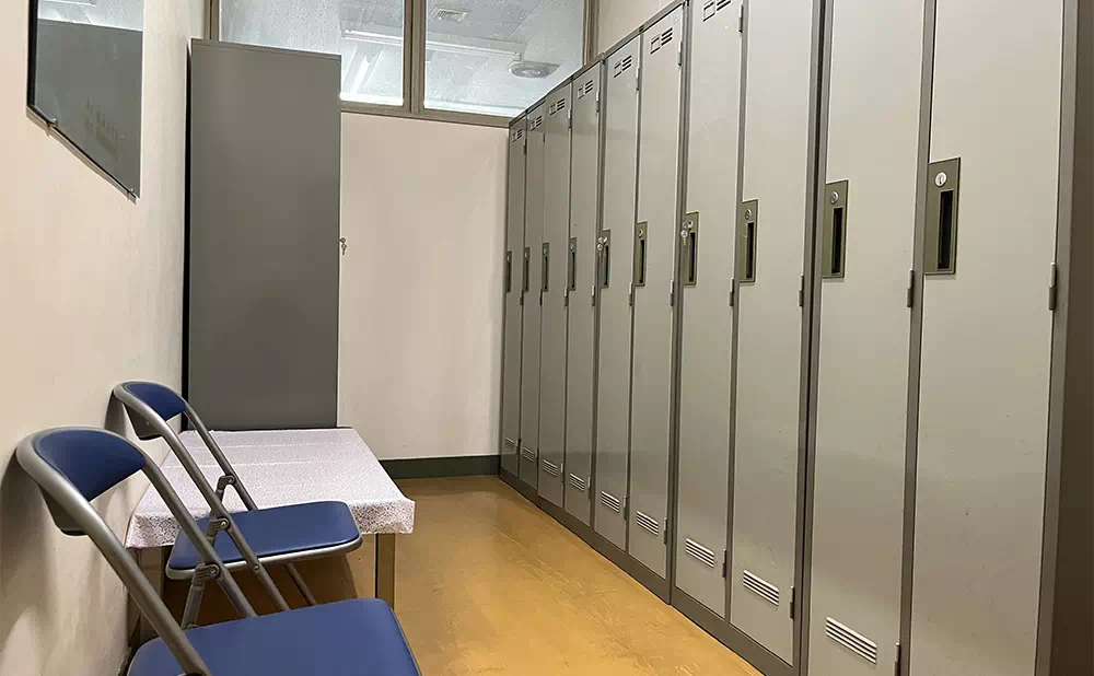 東小川小学校スタジオ 女子更衣室