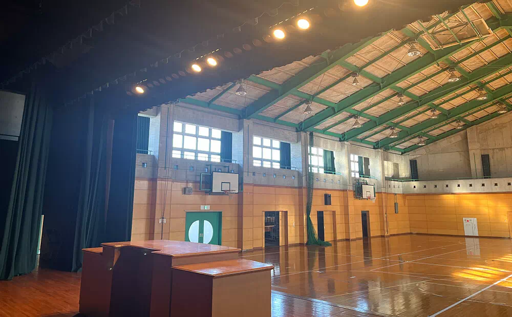 上野台中学校 体育館スタジオ ステージ