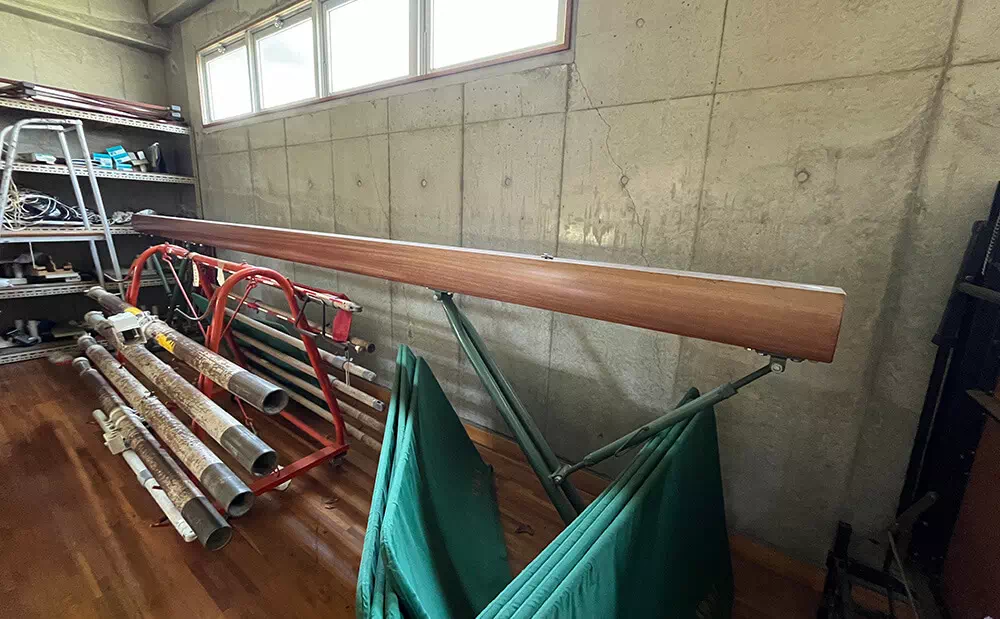 上野台中学校 体育館スタジオ 用具庫